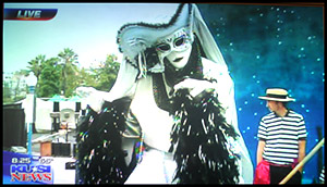 stilt walker venetian